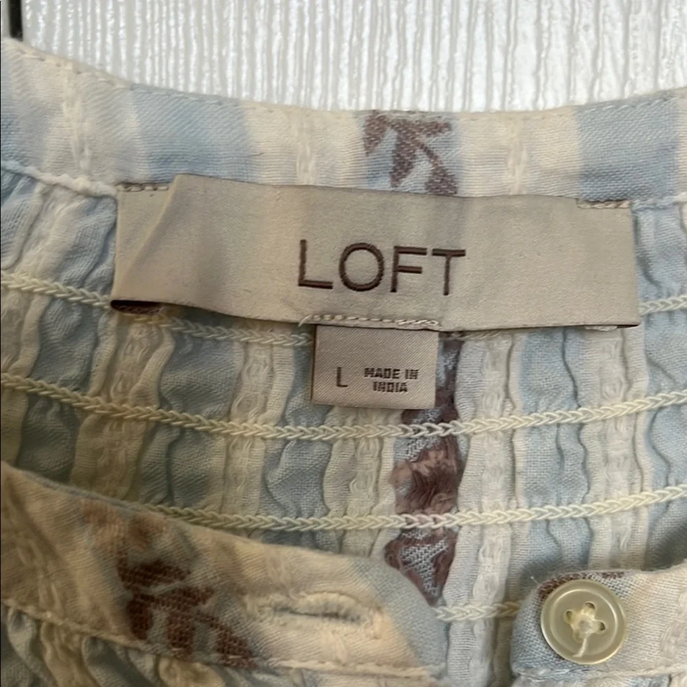 LOFT Women's White, Blue, and Gray Top - Picture 2 of 8